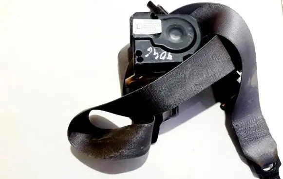 BMW X5 E53 Front seatbelt 825897310 05b095nb5667