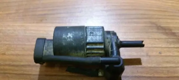 Renault Laguna I Windscreen/windshield washer pump 7700821782
