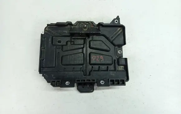 KIA Optima Battery box tray 37150-C4000