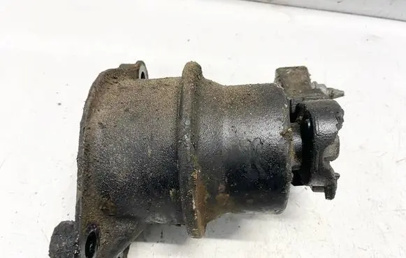 Honda Insight Engine mount bracket