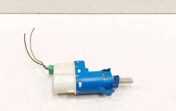 Ford Focus Brake pedal sensor switch 3M5T9C872AB 3M5T9C872