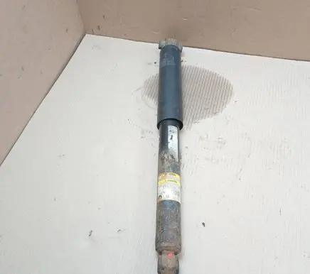 Jeep Wrangler Rear shock absorber/damper P68273112AA 0E24263