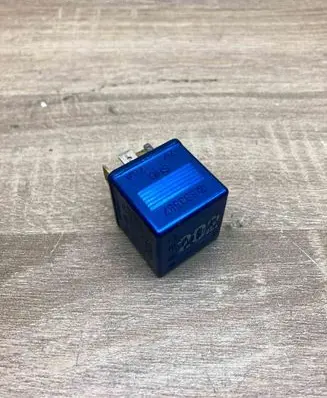 Audi A4 S4 B5 8D Other relay 8A0951253 899587 202