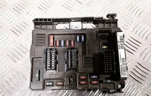 Citroen Xsara Picasso Fuse module 9650618480