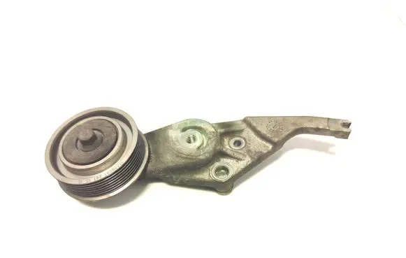 Volvo V60 Generator/alternator belt tensioner 31339091