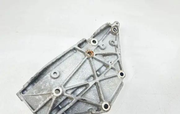 Citroen C5 Engine mounting bracket 51549F