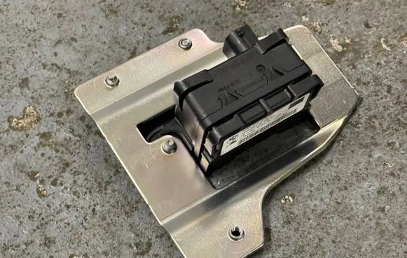 BMW 3 E92 E93 ESP acceleration yaw rate sensor 6781575 DU77J26F5Q 10170103843