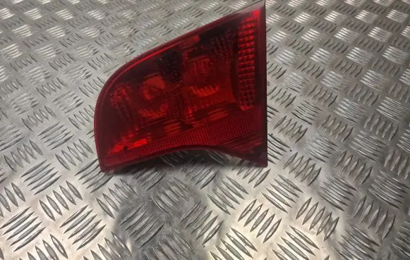 Audi A4 S4 B7 8E 8H Tailgate rear/tail lights 8E9945094