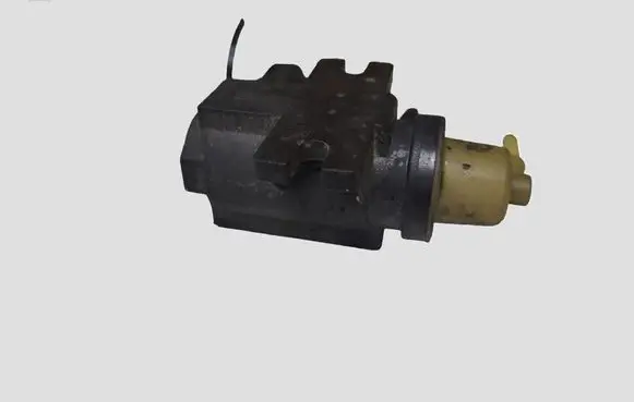 Volvo V40 Turbo solenoid valve 31375760