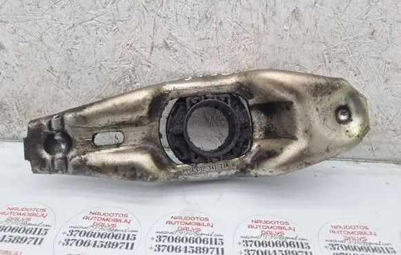 Volkswagen PASSAT B5 Clutch release arm fork 012141719B