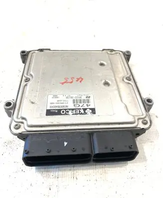 Hyundai i30 Engine control unit/module 391222B120 188923R0008 TFD2C16UB0