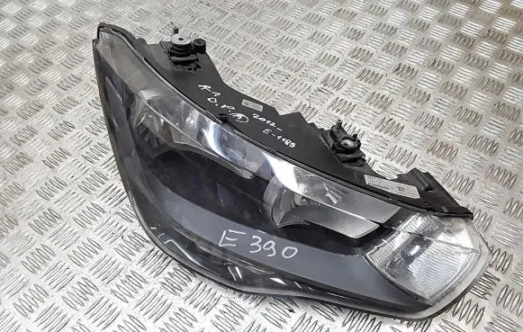 Audi A1 Headlight/headlamp 8x0941004a