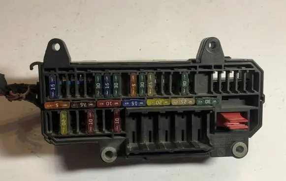 BMW 7 E65 E66 Fuse module 6900583 61136900583 10688710