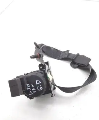Hyundai i30 Rear seatbelt 89820A6000