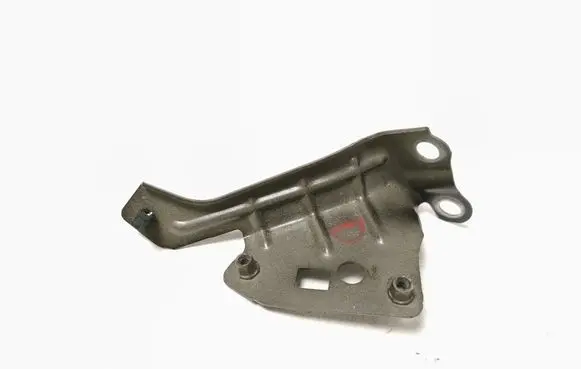 Volkswagen Golf VIII Fender mounting bracket 5H0821136
