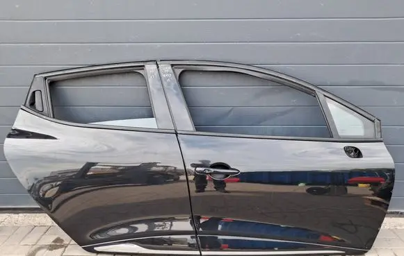 Renault Clio IV Front door 