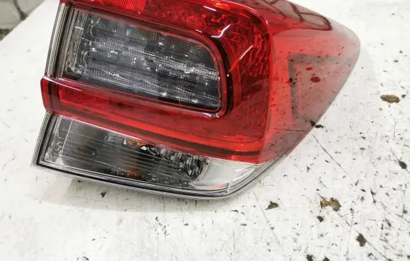 Subaru Impreza V Rear/tail lights 84201FL100 R9B43DA051 11190311