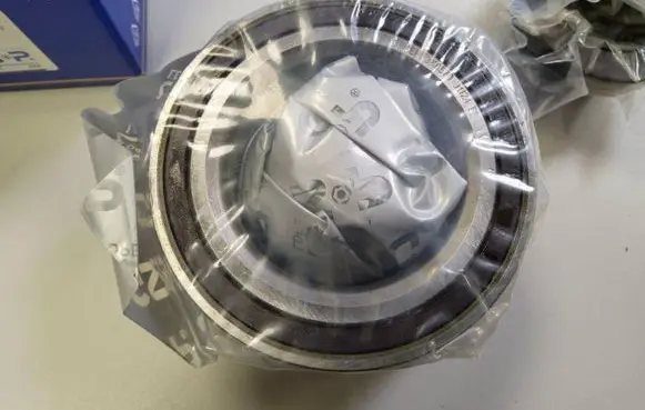 Citroen Jumper Front wheel hub 1606374680 51745702 5801564346