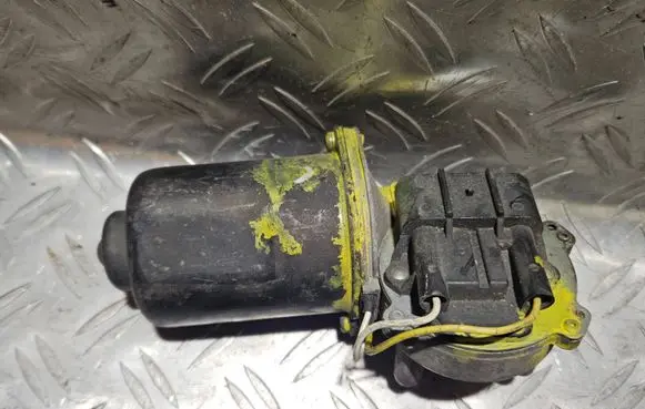 Opel Frontera B Wiper motor