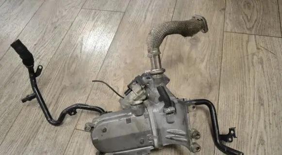 Audi A5 8T 8F EGR valve 059131515R