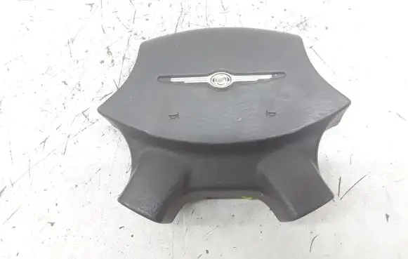 Chrysler Pacifica Steering wheel airbag P0UB53XDVAC