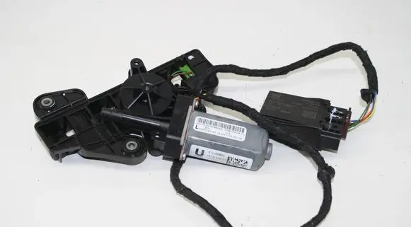 BMW 4 G22 G23 G24 G26 Seat belt adjustment rail 5A05245