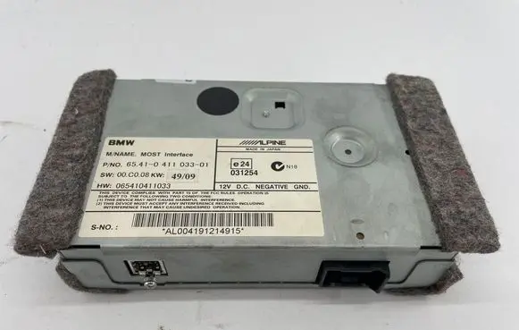 BMW 5 E60 E61 iPod connector socket 65410411033 0411033