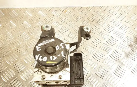 Volvo V60 ABS Pump 31329137