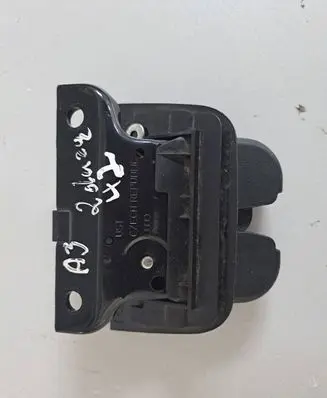 Audi A3 S3 8P Tailgate/trunk/boot lock/catch/latch 8P3827520A