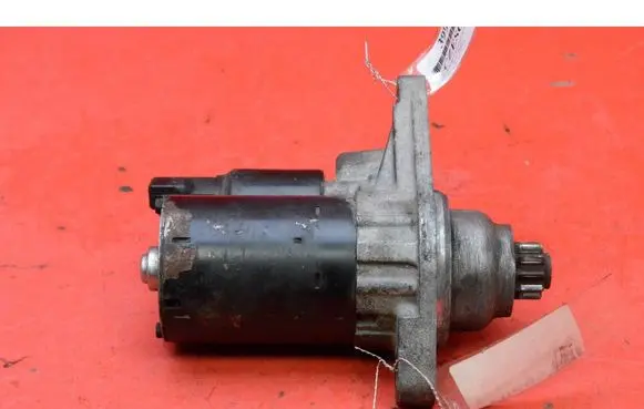Volkswagen Polo Starter motor 1005831281