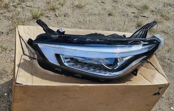 MG ZS Headlight/headlamp 10550753