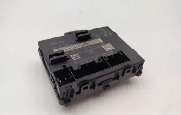 Audi Q3 F3 Door control unit/module 5Q0959595K 8W1959595D