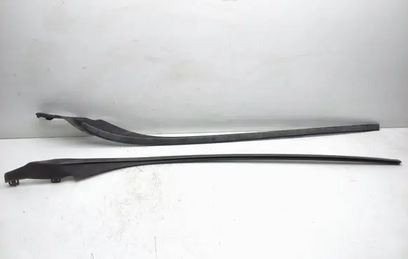 Volvo V60 Windshield trim 31335865 31335864