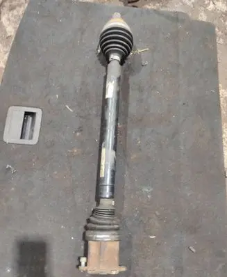 Volkswagen Golf VII Front driveshaft 5Q0407272J