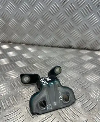 Opel Zafira C Rear door upper hinge