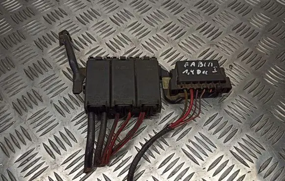 Skoda Fabia Mk1 (6Y) Positive wiring loom 5Z0937548C