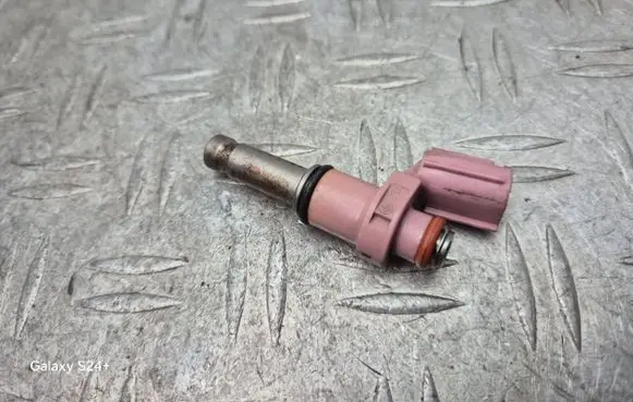 Lexus GS 300 350 430 450H Fuel injector 2325031070