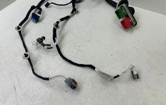 Citroen C3 Front door wiring loom 9825268780