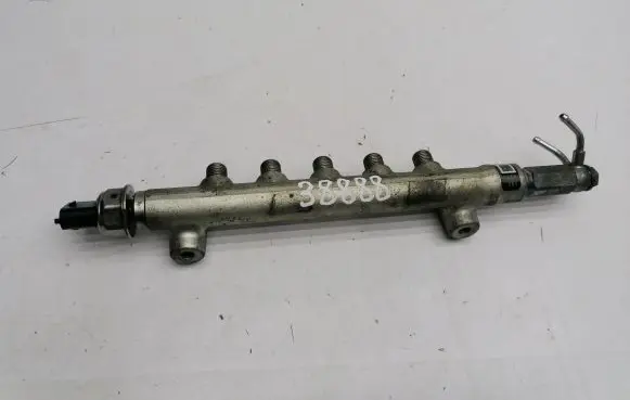 Opel Zafira C Fuel main line pipe 55570022 023S51939 NRD55078