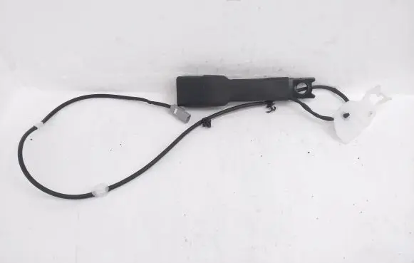 Mitsubishi Outlander Middle seatbelt buckle (rear) 