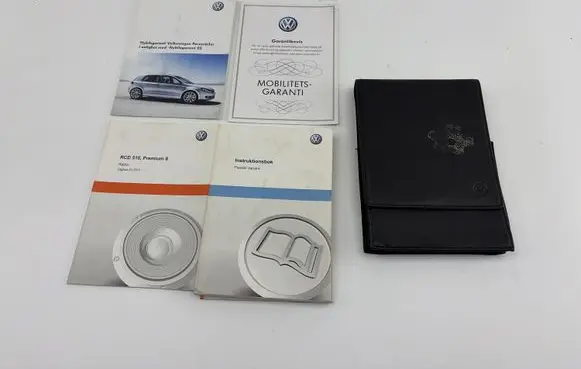 Volkswagen PASSAT B7 Owners service history hand book