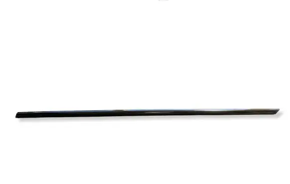 Volkswagen Jetta VII Front door glass trim molding 