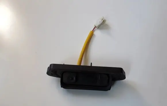 Mitsubishi Outlander Tailgate opening switch 