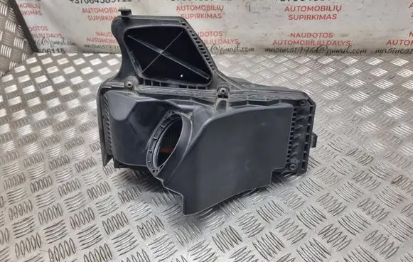 Audi A4 S4 B8 8K Air filter box 8K0183A 8R0133837S 8R0133843K