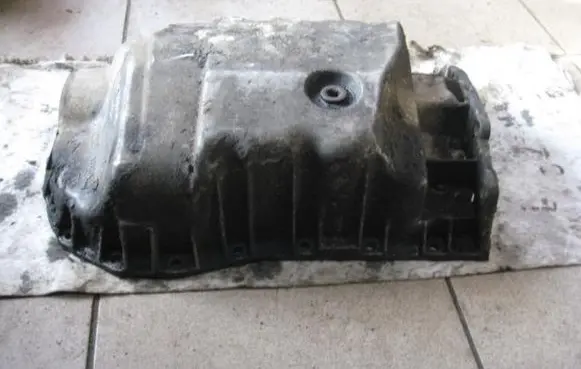 Renault Laguna I Oil sump 330970661 19DCIMK2 111849