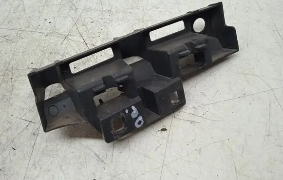 Renault Scenic III - Grand scenic III Front bumper mounting bracket 622200007R