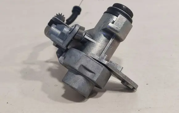 Audi A8 S8 D4 4H Tailgate/trunk/boot lock/catch/latch 8F0827573