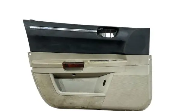 Chrysler 300 - 300C Front door card panel trim 5H527086 3233560 0UU011D1AF