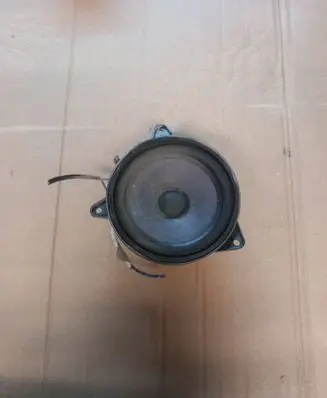 Audi A4 S4 B5 8D Front door speaker 8D0035411A