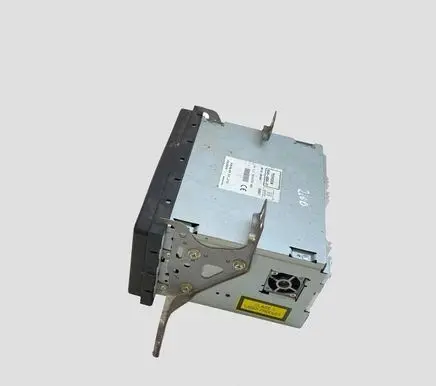 Toyota Avensis T270 Radio/CD/DVD/GPS head unit PZ4450033301 8611360V860 NZAJ038745